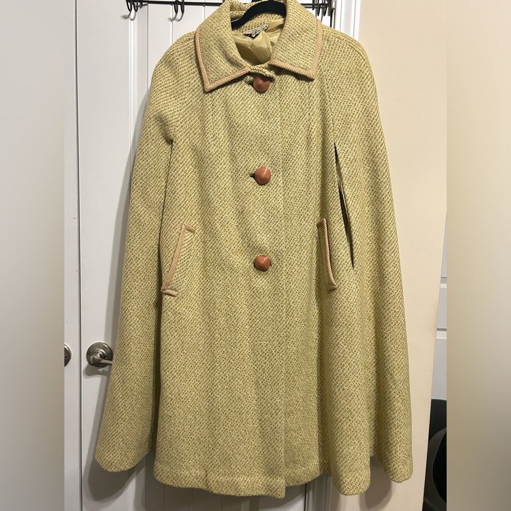 Vintage Artsy Lagen Look  Wool Cape/coat 70’s  Prissy Old money made In the USA